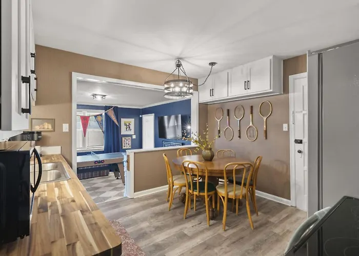 Spacious Family 4br In *