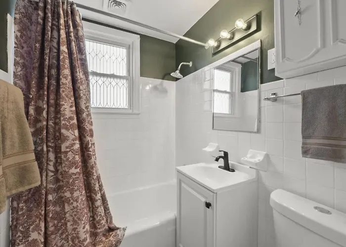 Holiday home Spacious Family 4br In *
