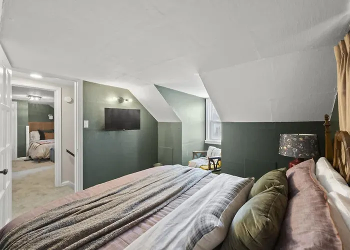 Holiday home Spacious Family 4br In *